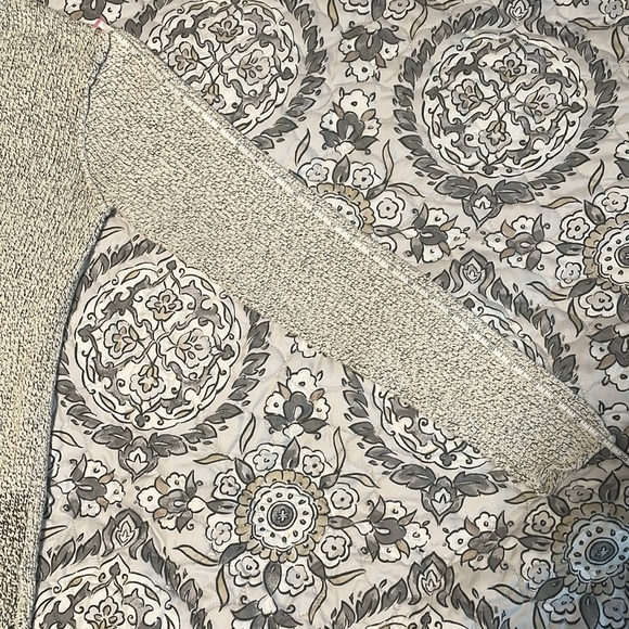 Cozy Knit Sweater in Cream and Gray - Picture 2 of 9